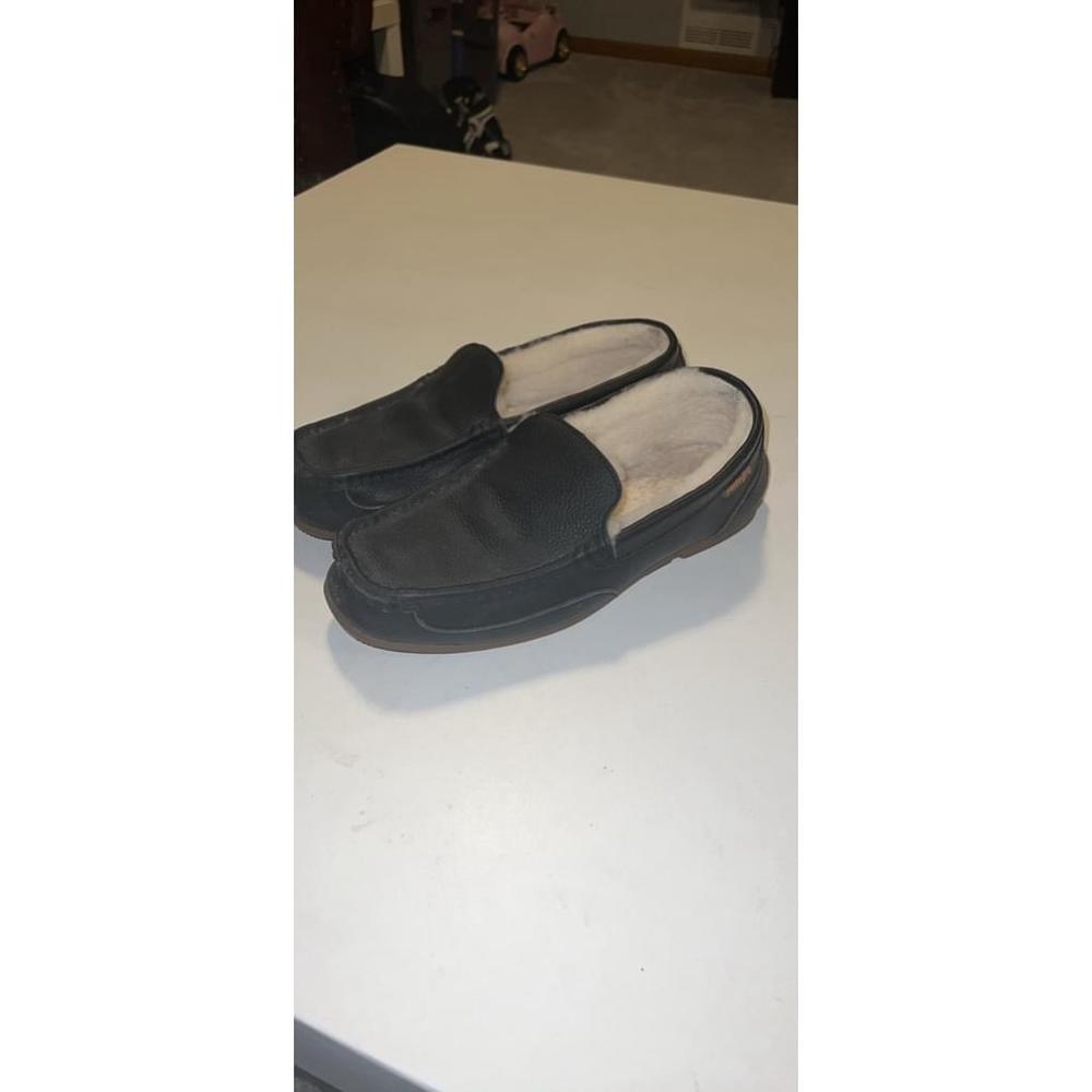 Mens parenting slippers size 10